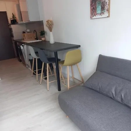 Lägenhet A 100m De La